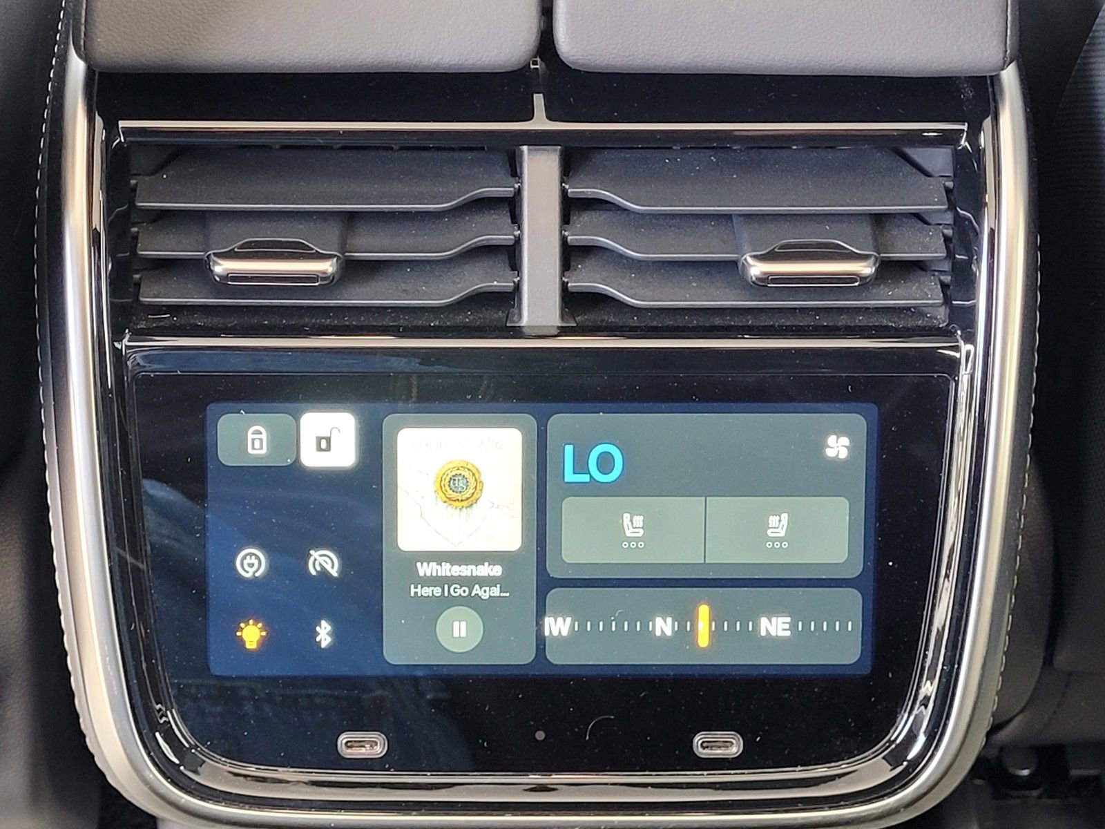 Used 2023 Rivian R1T Adventure image 18