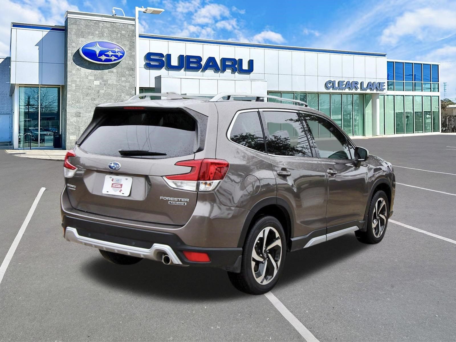 Certified 2023 Subaru Forester Touring AWD/4WD image 6