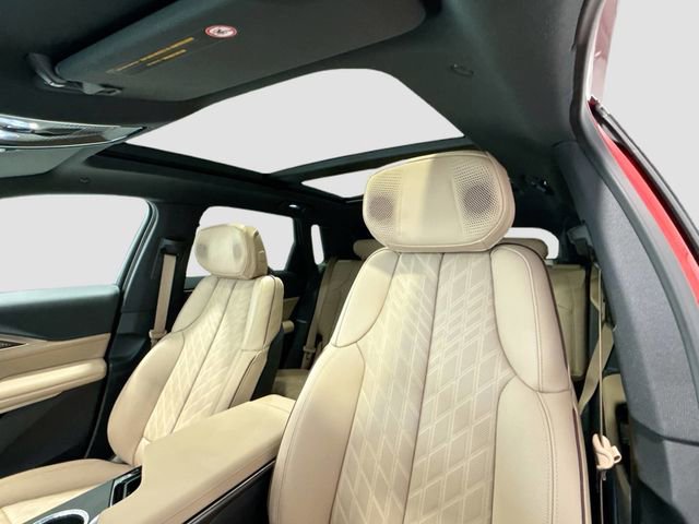 New 2025 Cadillac Lyriq Luxury w/ Nappa Leather Package image 20