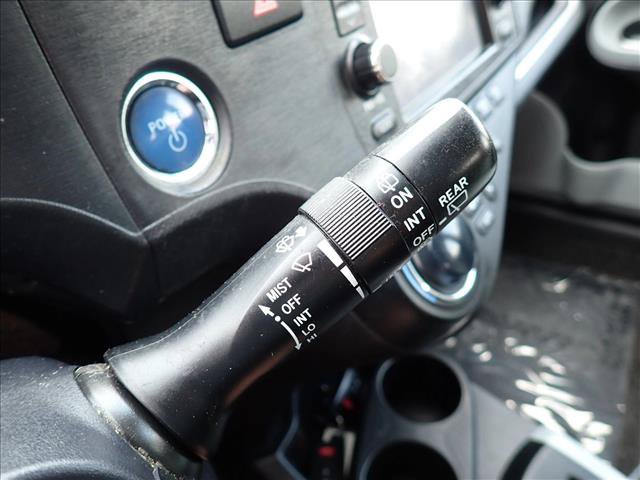 Used 2014 Toyota Prius C Three FWD image 18