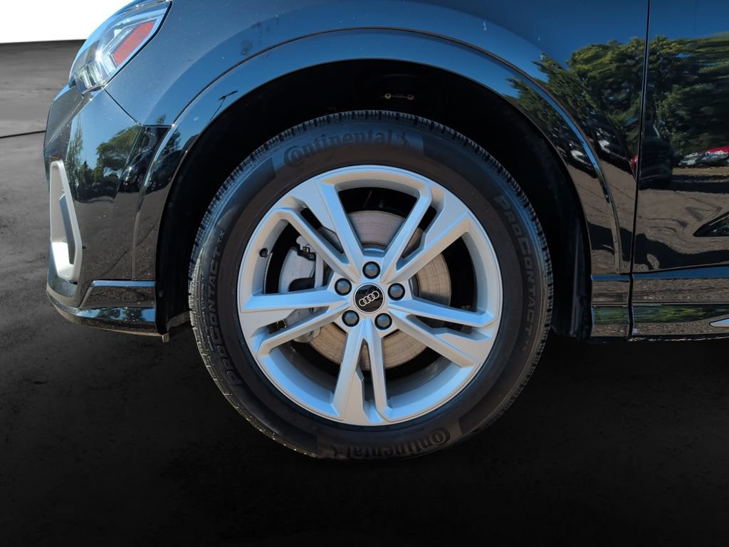 Used 2023 Audi Q3 2.0T Premium Plus w/ Premium Plus Package AWD/4WD image 9