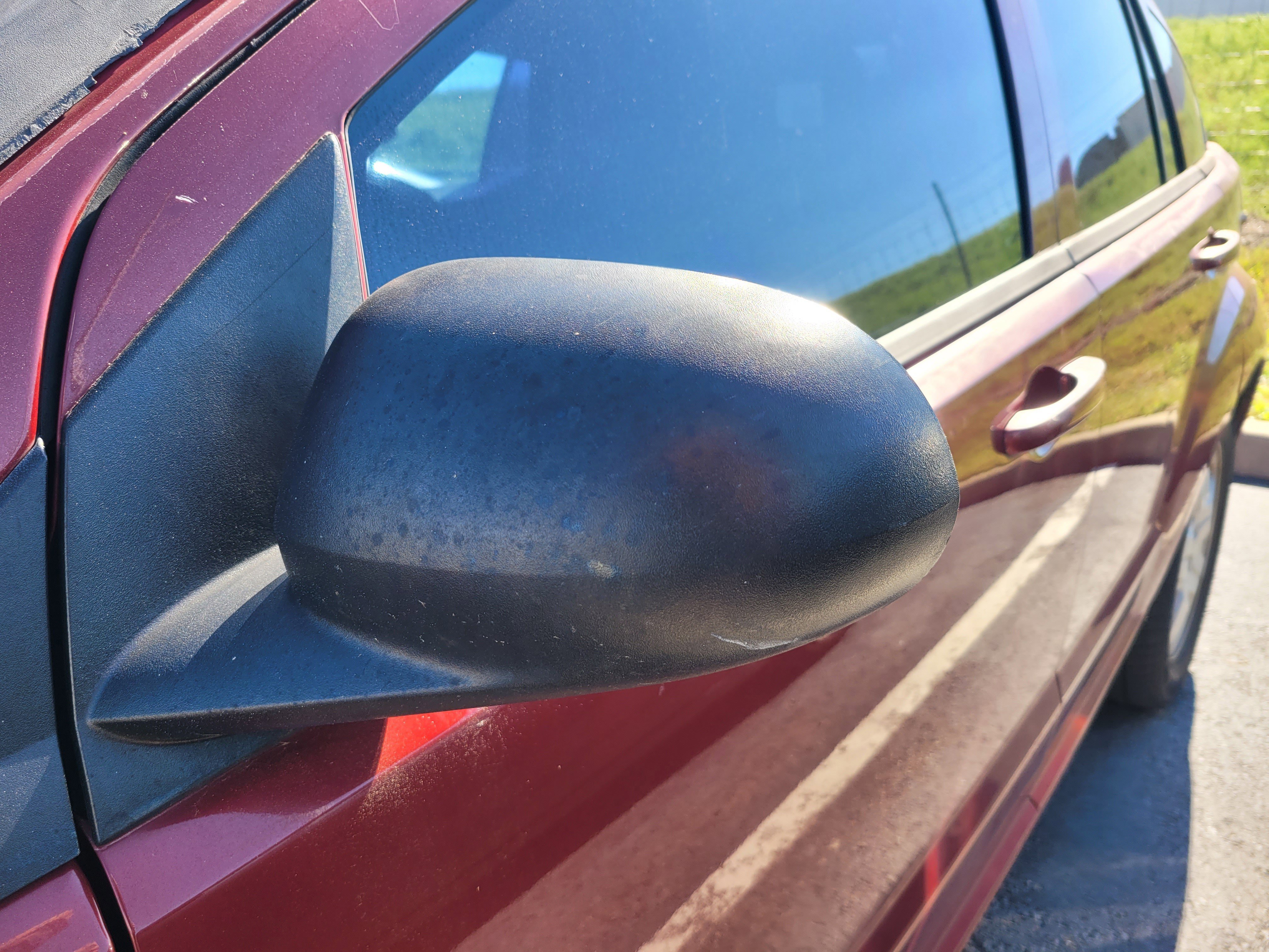 Used 2009 Dodge Caliber SXT image 9