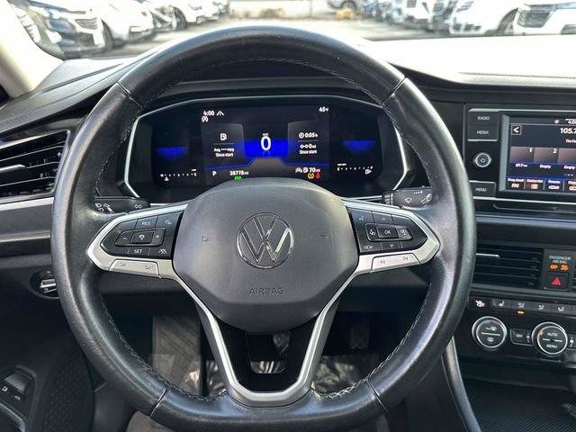 Used 2022 Volkswagen Jetta SE image 10