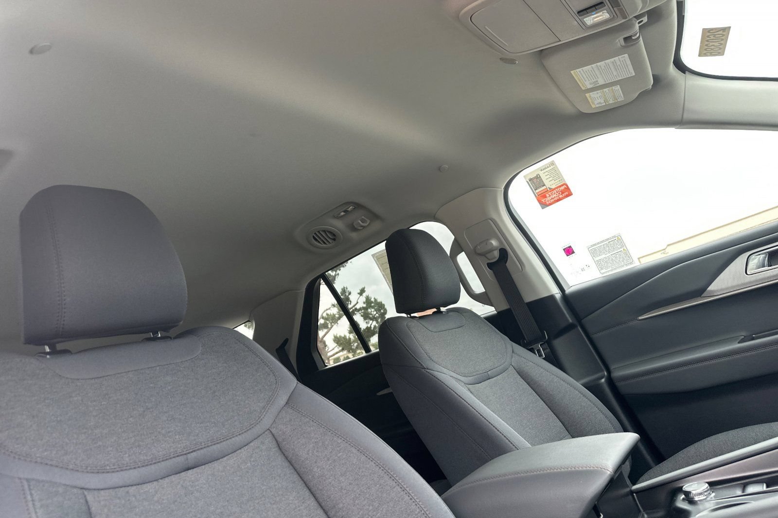 New 2026 Ford Explorer Active RWD image 17