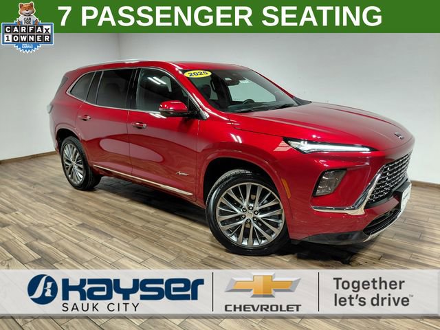 Used 2025 Buick Enclave Avenir AWD/4WD image 1