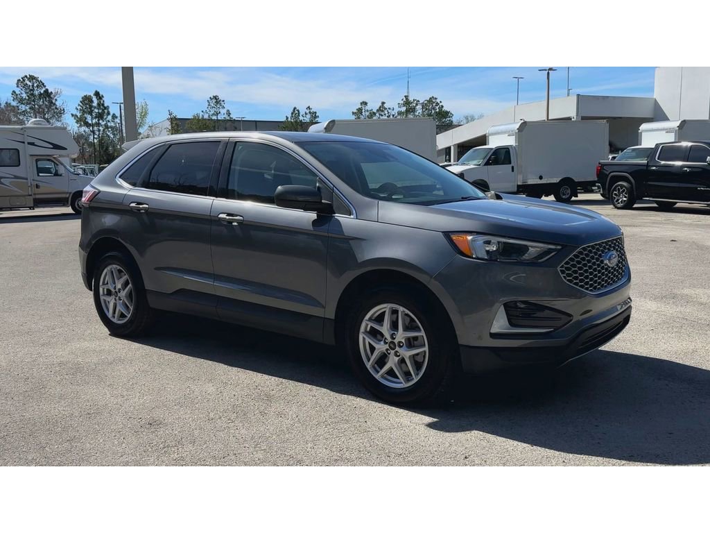 Used 2024 Ford Edge SEL AWD/4WD image 2