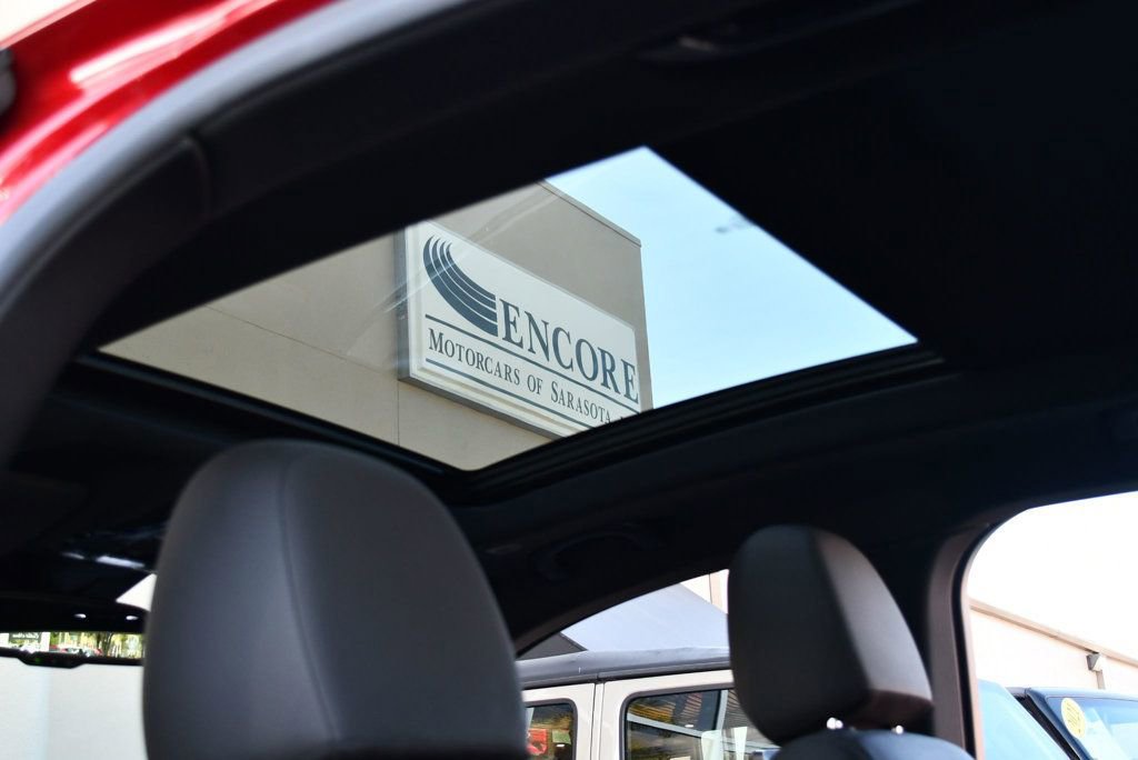 Used 2018 Alfa Romeo Stelvio Quadrifoglio w/ Driver Assist Dynamic Package image 62