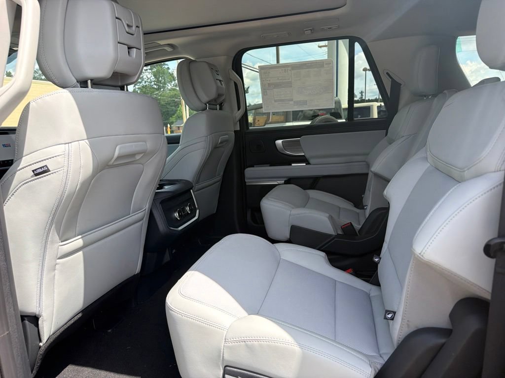 New 2027 Ford Expedition Max Platinum AWD/4WD image 14
