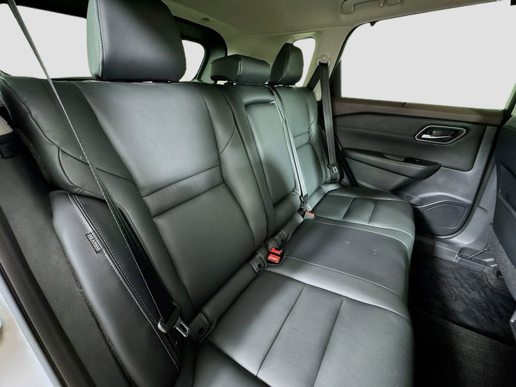 Used 2021 Nissan Rogue SL w/ Premium Package image 30