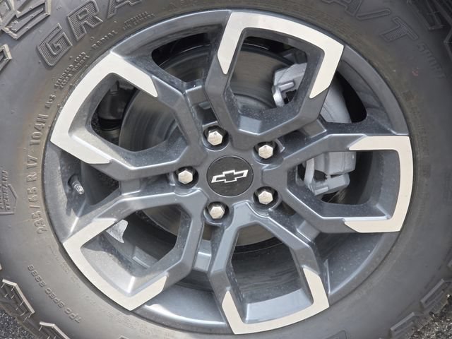 New 2027 Chevrolet Equinox ACTIV w/ Safety and Technology Package AWD/4WD image 12