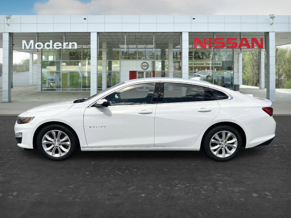 Used 2023 Chevrolet Malibu LT image 2