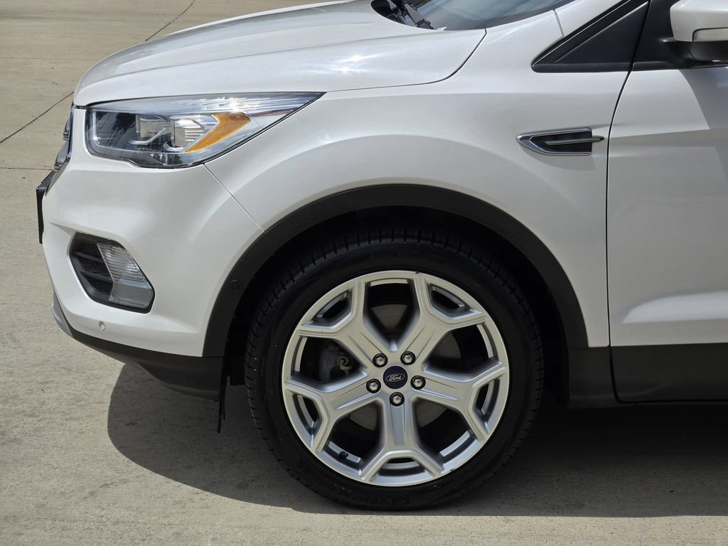 Used 2019 Ford Escape Titanium w/ U9j03 - Titanium Tow Package AWD/4WD image 7
