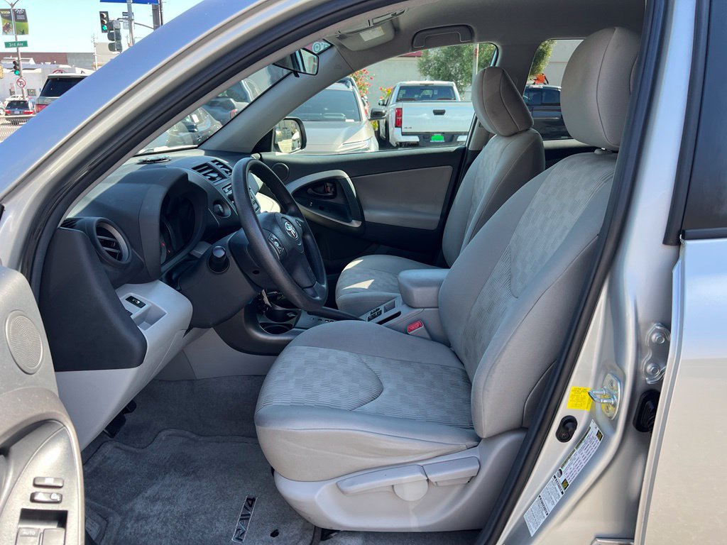 Used 2012 Toyota RAV4 4WD w/ Value Pkg image 12