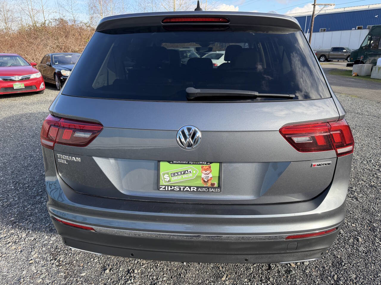 Used 2019 Volkswagen Tiguan SEL Premium w/ 3rd Row Seat Package image 4