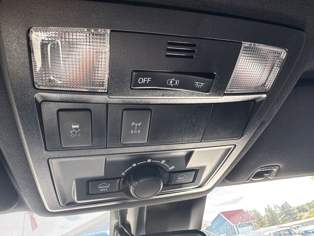 Used 2019 Toyota Tacoma TRD Off-Road image 5