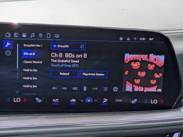 Used 2025 Chevrolet Suburban LT w/ Comfort Package image 23