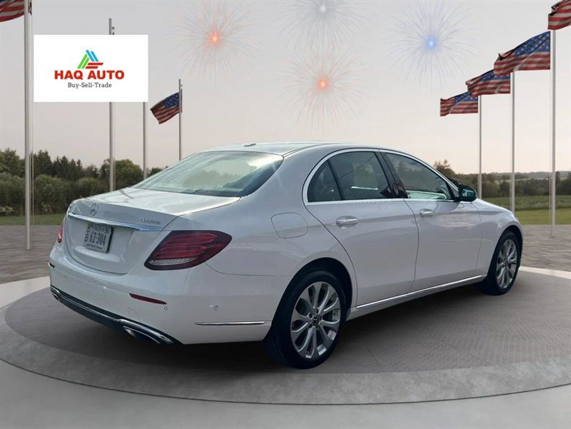 Used 2018 Mercedes-Benz E 300 4MATIC image 5