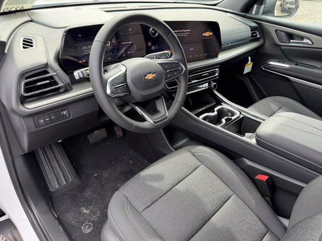 New 2027 Chevrolet Traverse LT w/ Driver Confidence Package FWD image 25