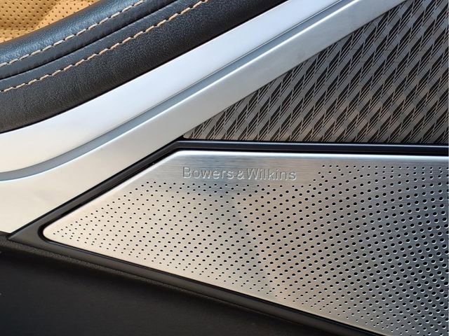 Used 2021 BMW X5 M w/ Competition Package image 17