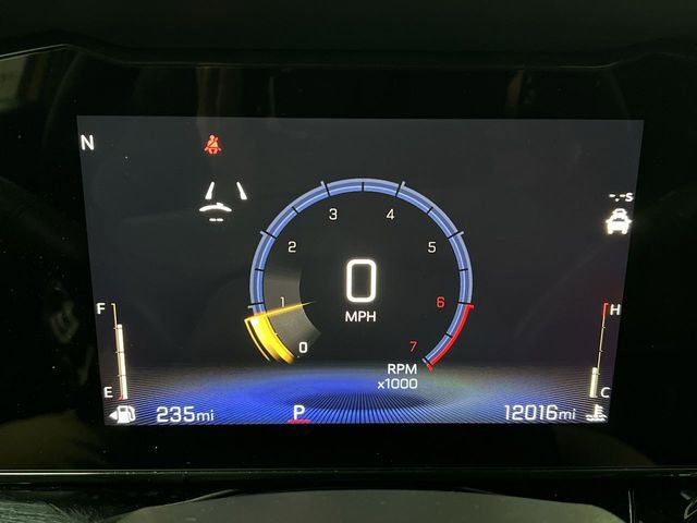 Certified 2024 Chevrolet Trax RS w/ Driver Confidence Package image 11