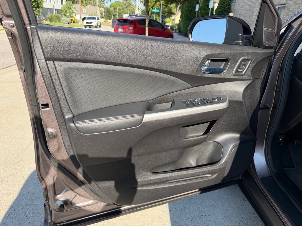 Used 2015 Honda CR-V Touring image 10