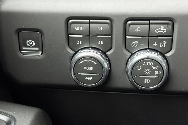 New 2026 GMC Sierra 1500 Denali w/ Denali Reserve Package AWD/4WD image 31