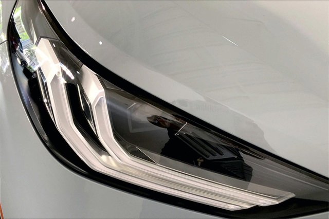 Used 2025 BMW X3 M50 w/ Premium Package image 27