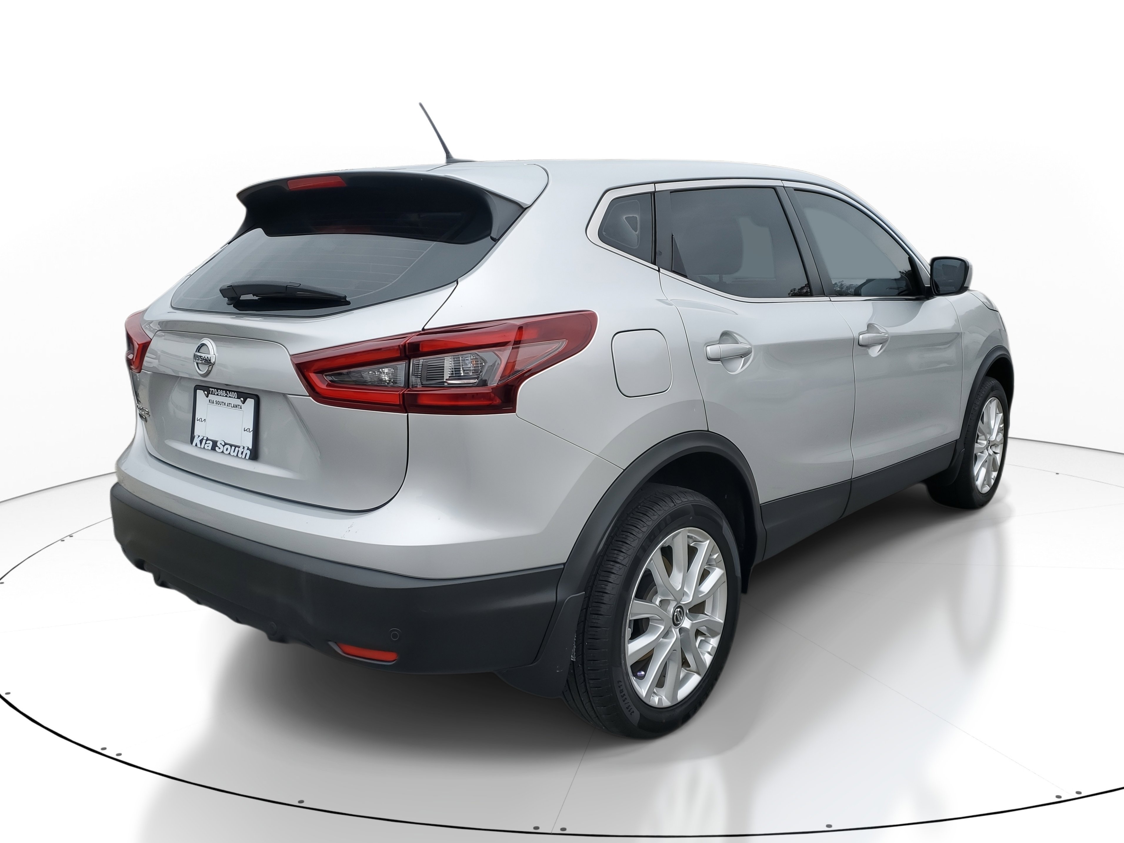 Used 2021 Nissan Rogue Sport S image 6