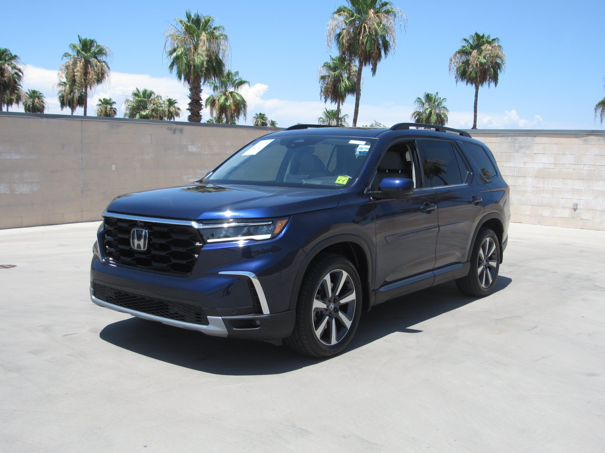 Certified 2023 Honda Pilot Elite image 1