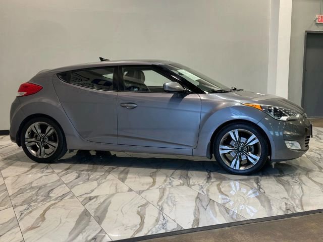 Used 2016 Hyundai Veloster w/ Option Group 02 image 56