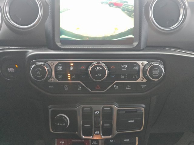 Used 2023 Jeep Wrangler Unlimited Rubicon w/ LED Lighting Group image 17