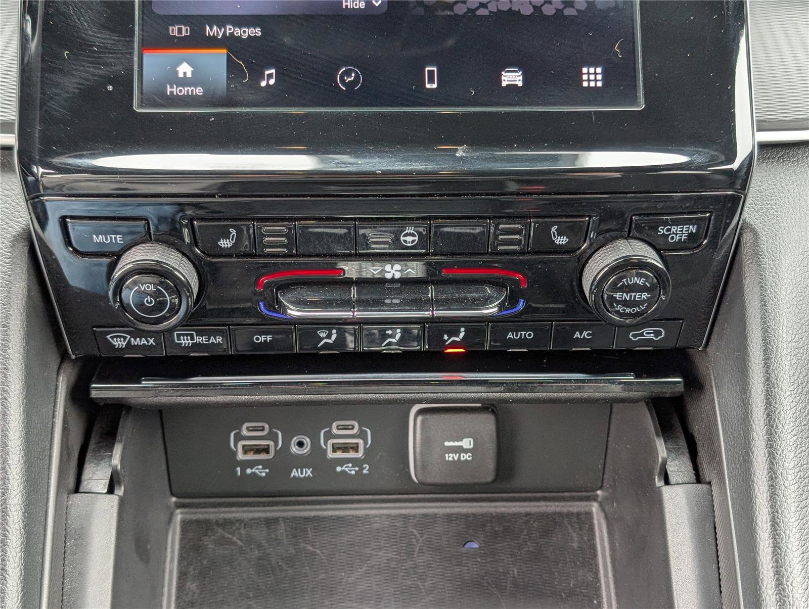 Used 2023 Jeep Grand Cherokee Altitude image 25