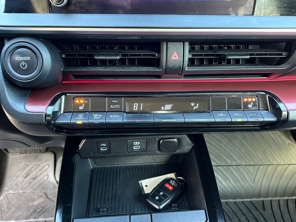 Used 2023 Toyota Prius Prime XSE image 17