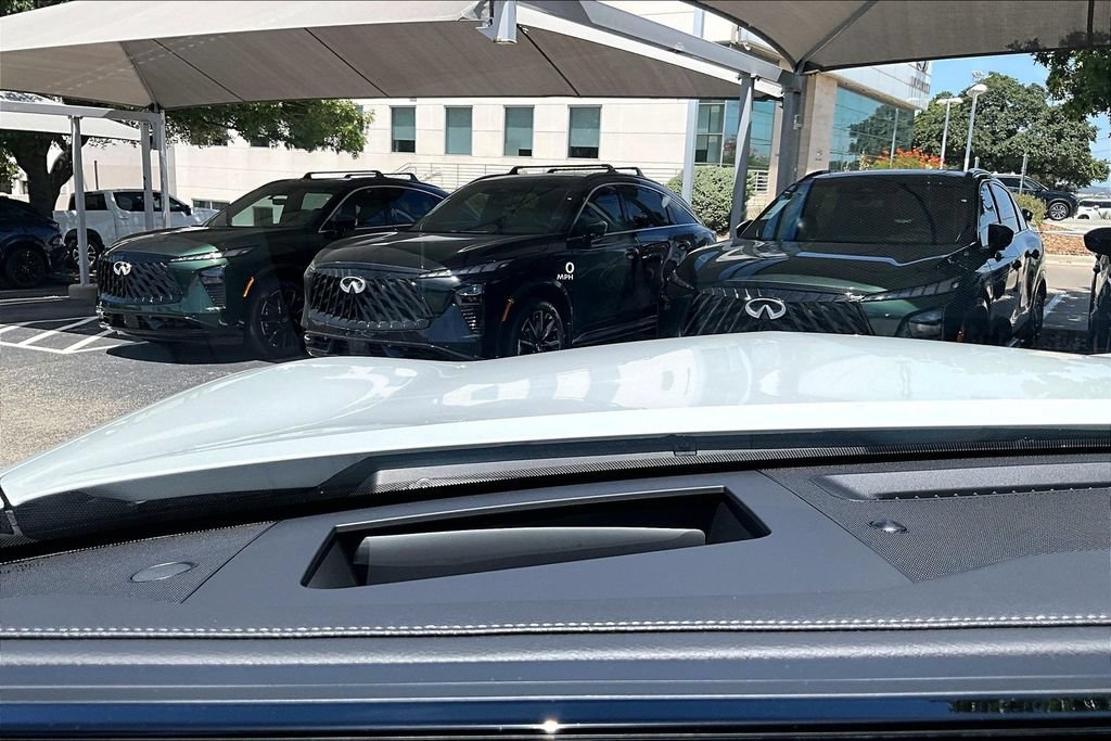 Used 2026 INFINITI QX80 4WD w/ Sport Exterior Package image 47