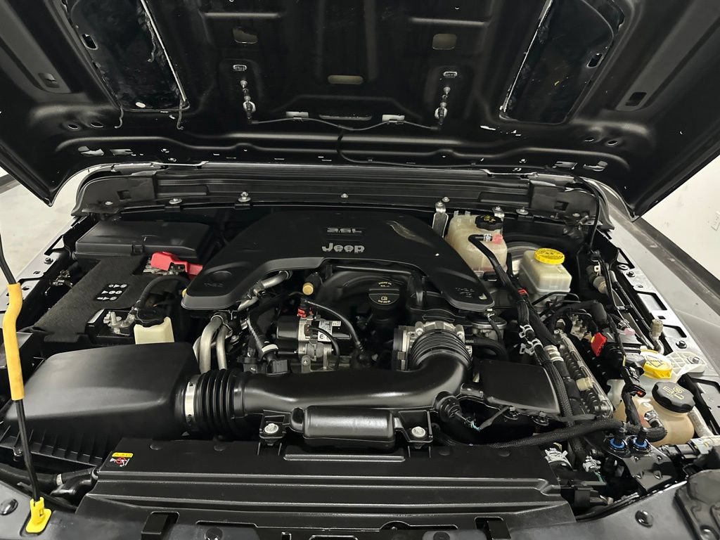 Used 2021 Jeep Wrangler Sport AWD/4WD image 6