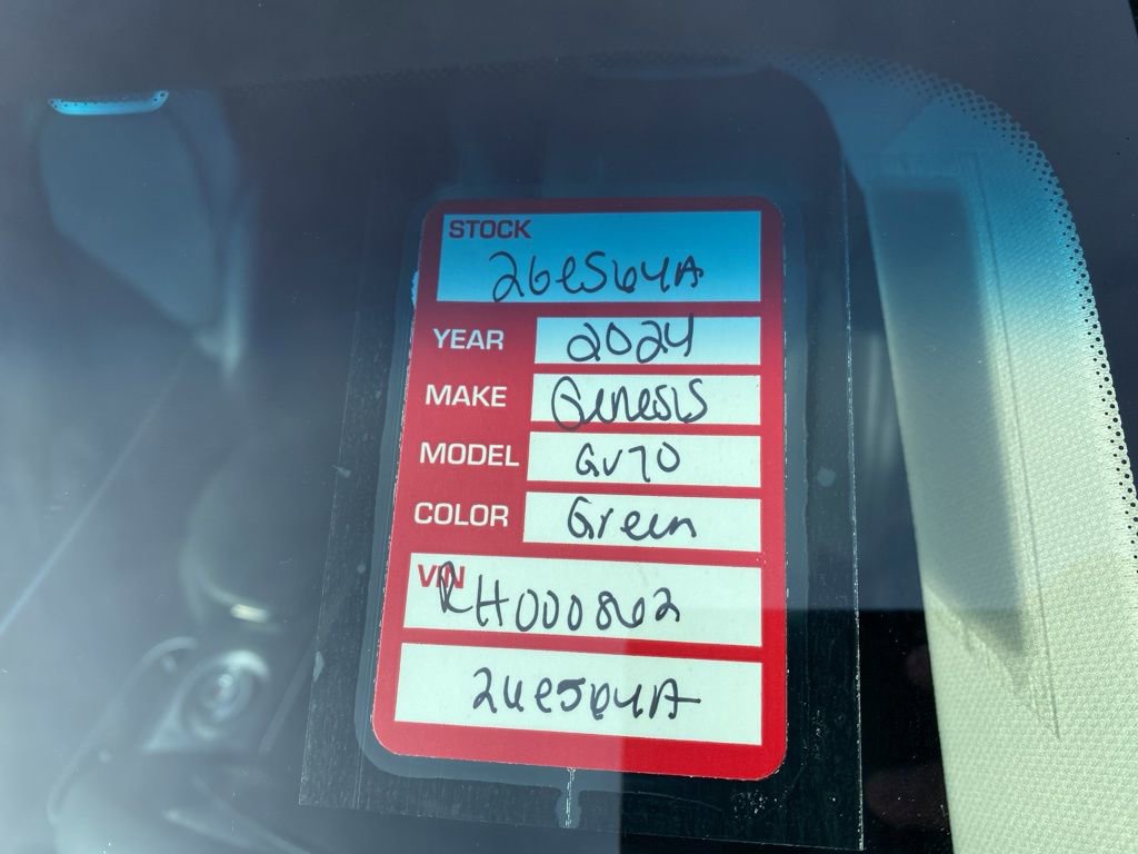 Used 2024 Genesis GV70 2.5T w/ Select Package image 25