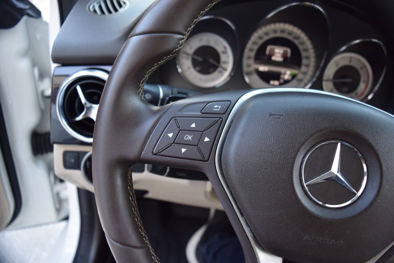 Used 2013 Mercedes-Benz GLK 250 BlueTEC 4MATIC image 66