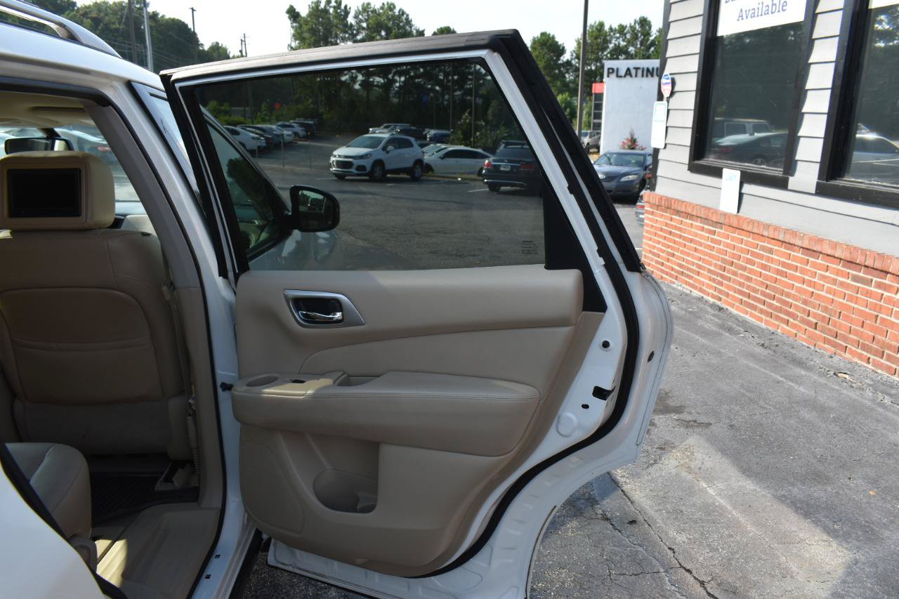 Used 2014 Nissan Pathfinder Platinum w/ Platinum Premium Package AWD/4WD image 15