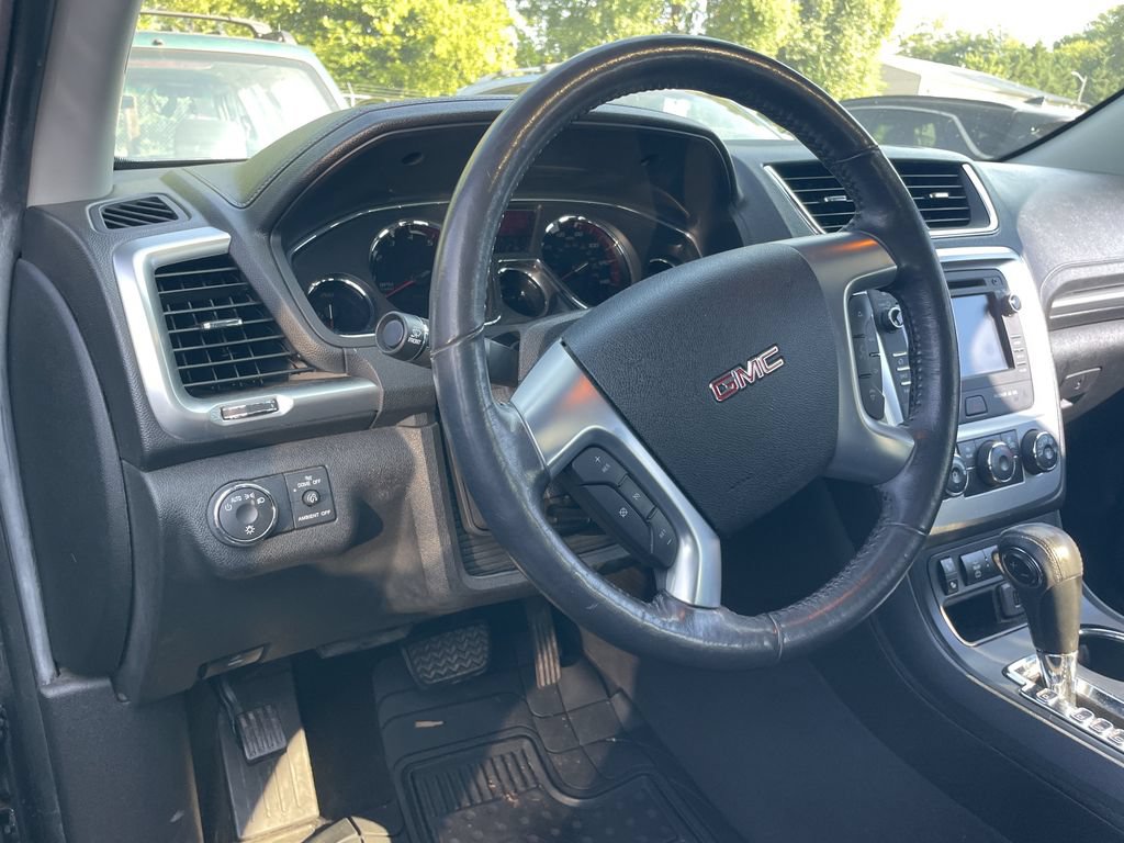 Used 2015 GMC Acadia SLE FWD image 7