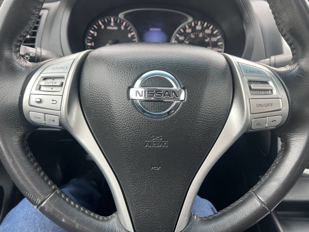 Used 2016 Nissan Altima 2.5 SV w/ Convenience Package image 11