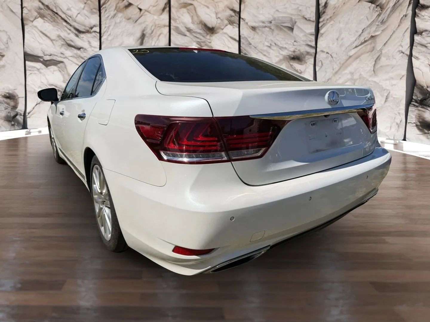 Used 2016 Lexus LS 460 w/ Comfort Package image 8