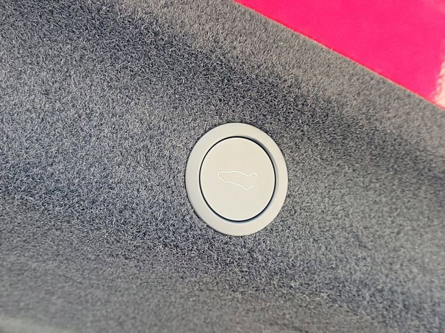 Used 2026 Tesla Model Y 2WD image 8