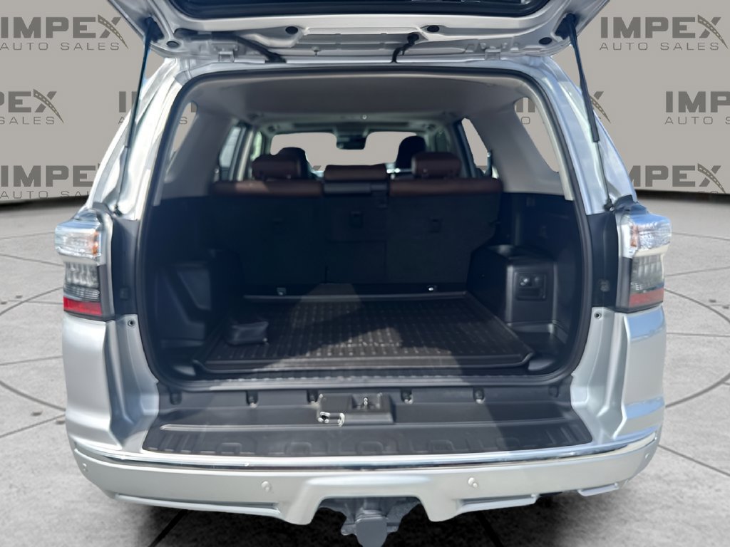 Used 2024 Toyota 4Runner Limited AWD/4WD image 27