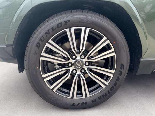 New 2026 Lexus LX 600 4WD w/ Luxury Package image 11