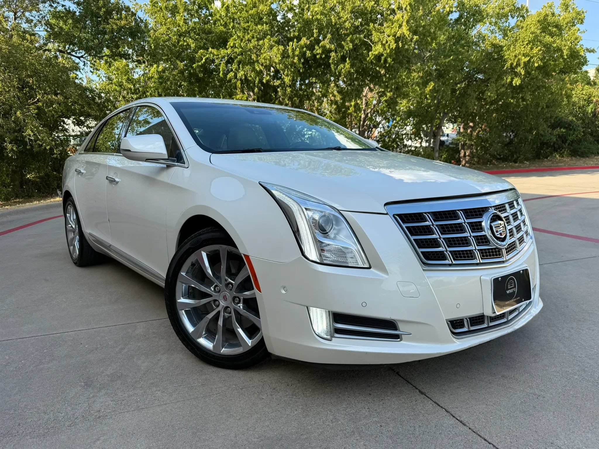 Used 2015 Cadillac XTS Luxury w/ Driver Awareness Package FWD image 7