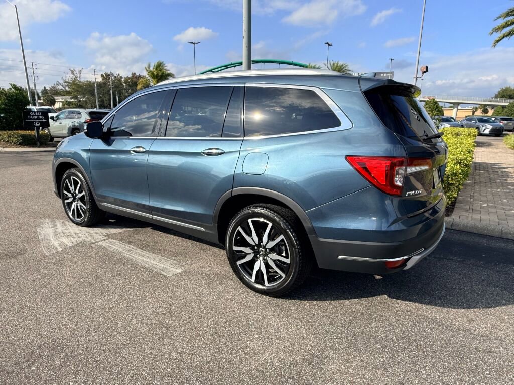 Used 2020 Honda Pilot Touring image 2