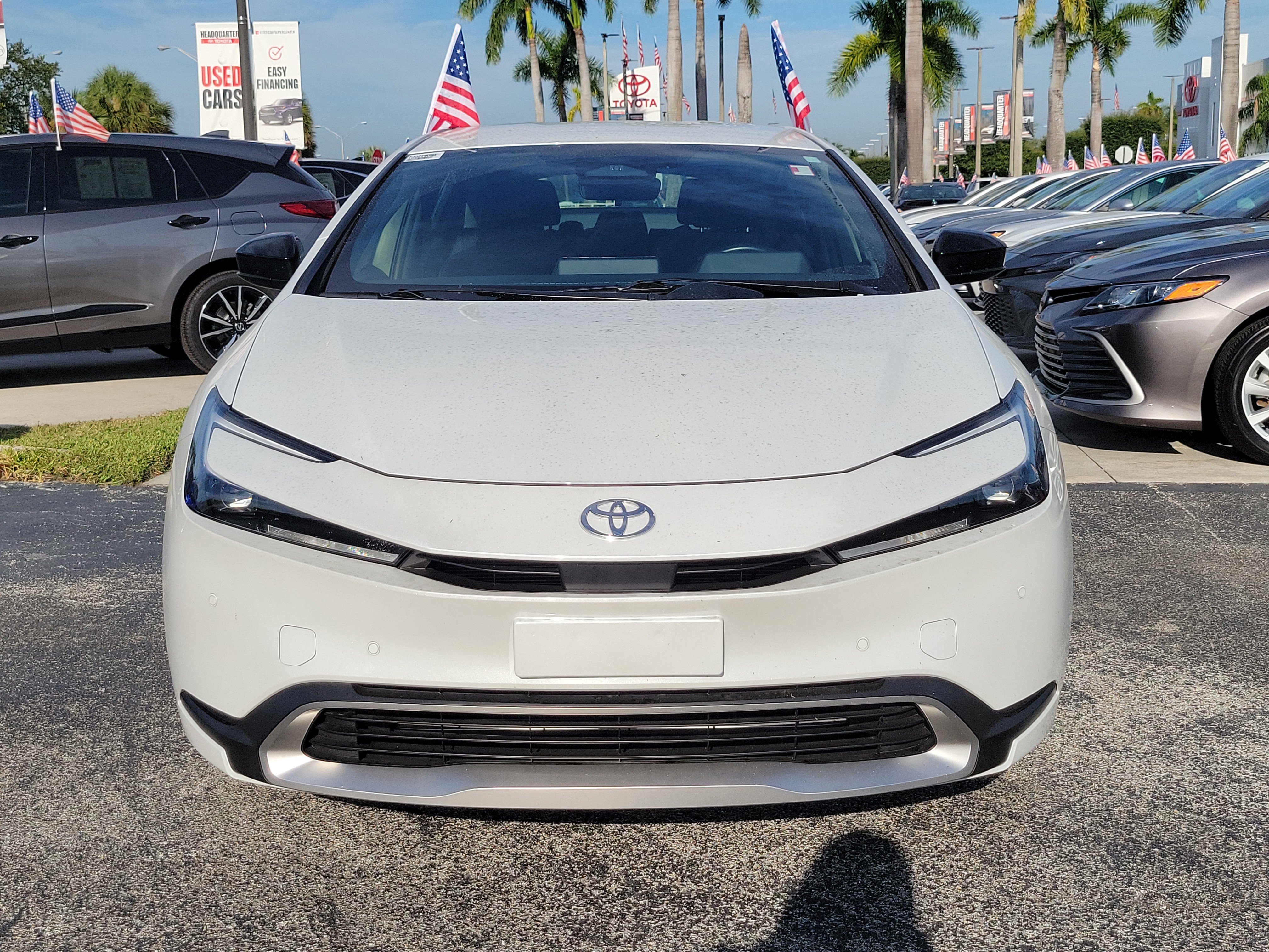 Used 2024 Toyota Prius Prime FWD image 4