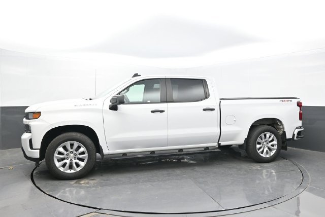 Used 2022 Chevrolet Silverado 1500 Custom w/ Safety Confidence Package AWD/4WD image 2