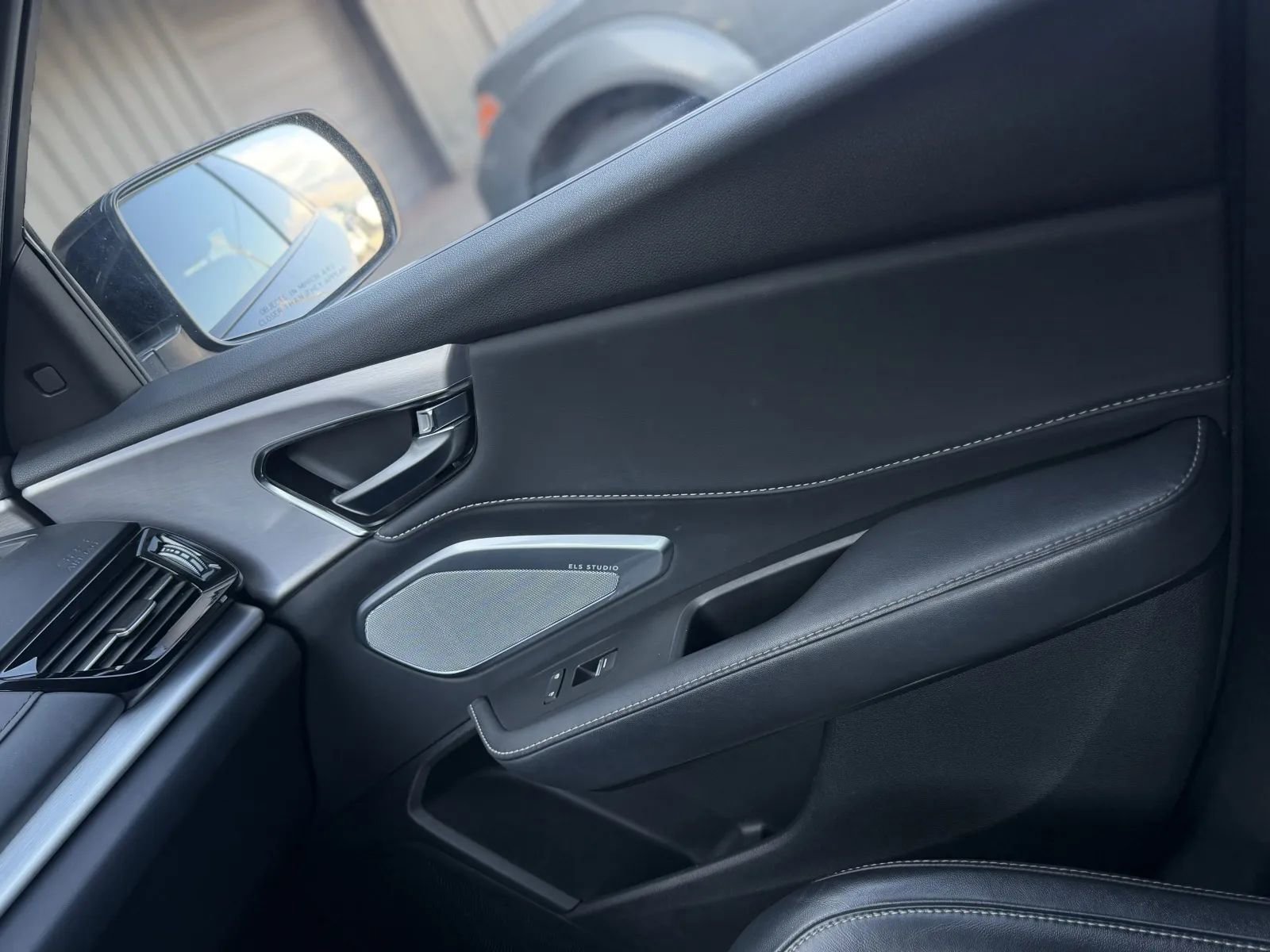 Used 2023 Acura RDX w/Tech image 37