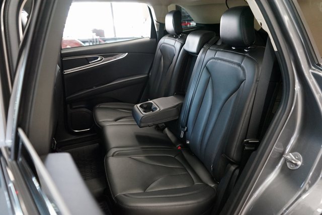 Used 2022 Lincoln Nautilus Reserve w/ Monochromatic Package image 49